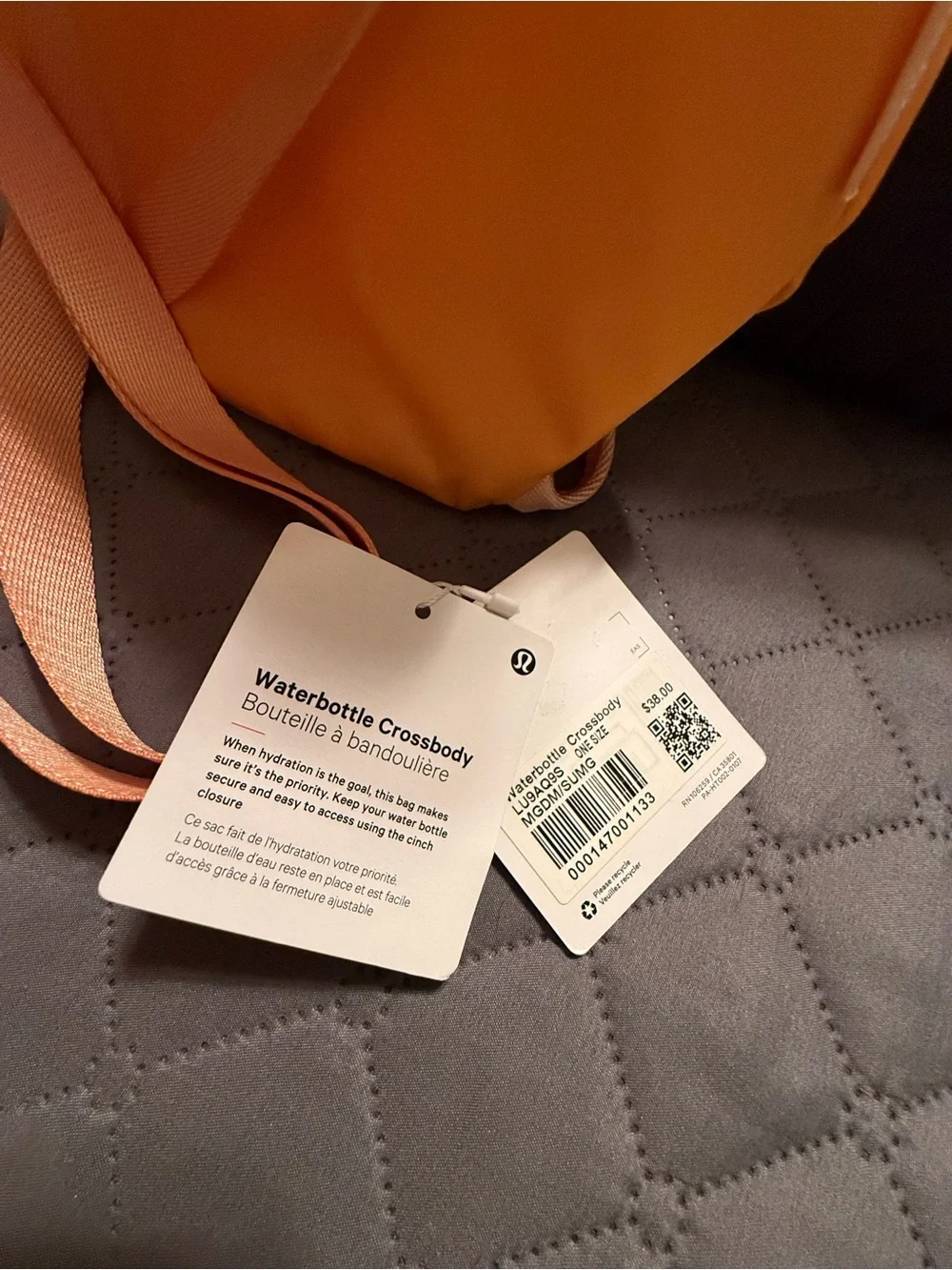lululemon athletica  Waterbottle Crossbody in Mango Dream and Summer Glow